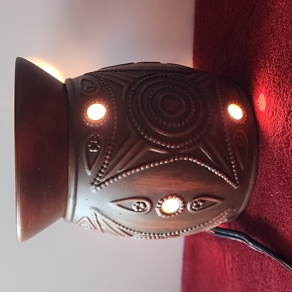 Deluxe Scentsy Warmer Pressed  Penny. - Picture 2 of 11